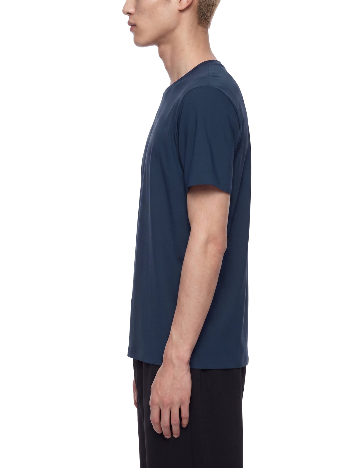 YA TOUR Men's Lightweight Performance T-Shirt – Navy Blue, on-model side view showing regular fit, set-in sleeve and crewneck